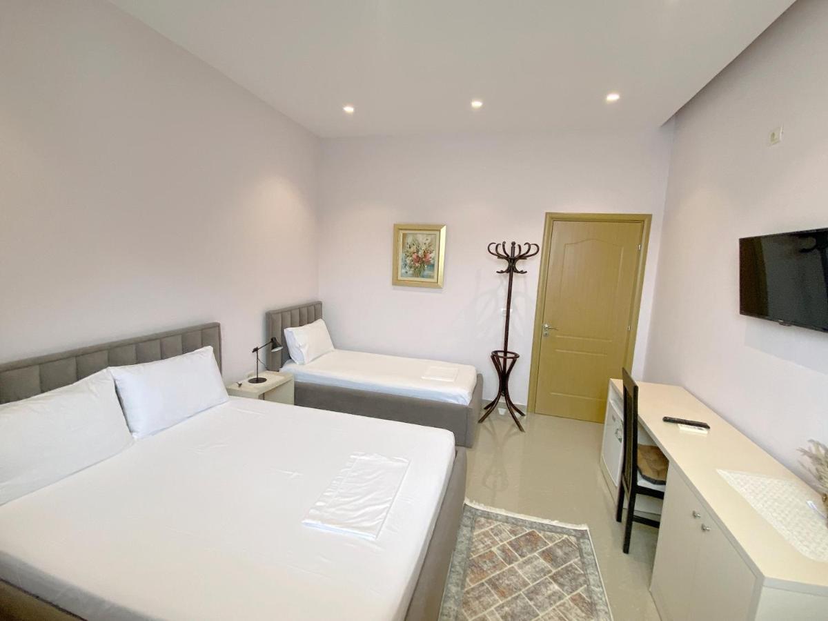 Guesthouse Niko Berat Zewnętrze zdjęcie