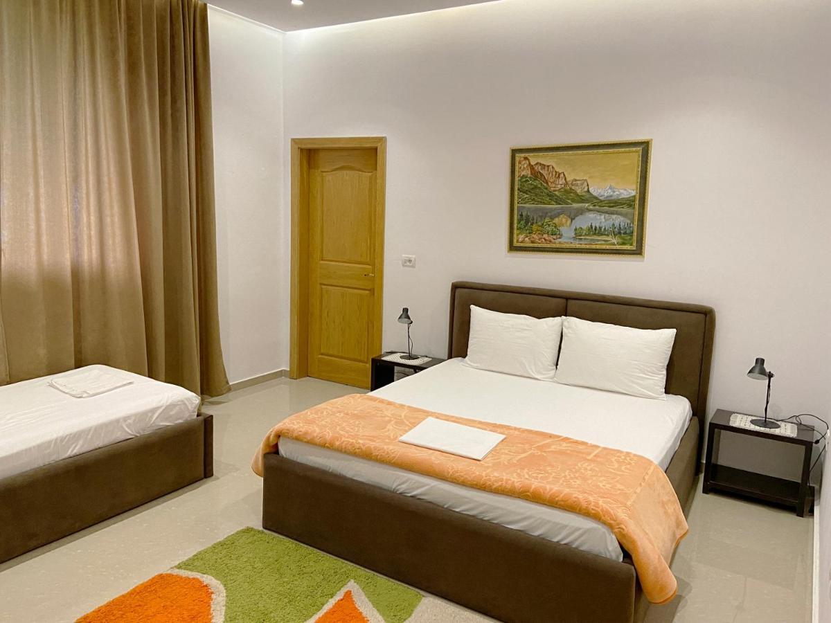 Guesthouse Niko Berat Zewnętrze zdjęcie